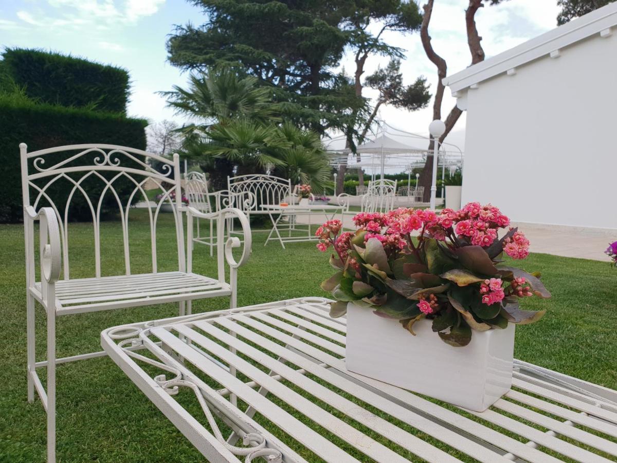 Villa Natia Mottola Esterno foto